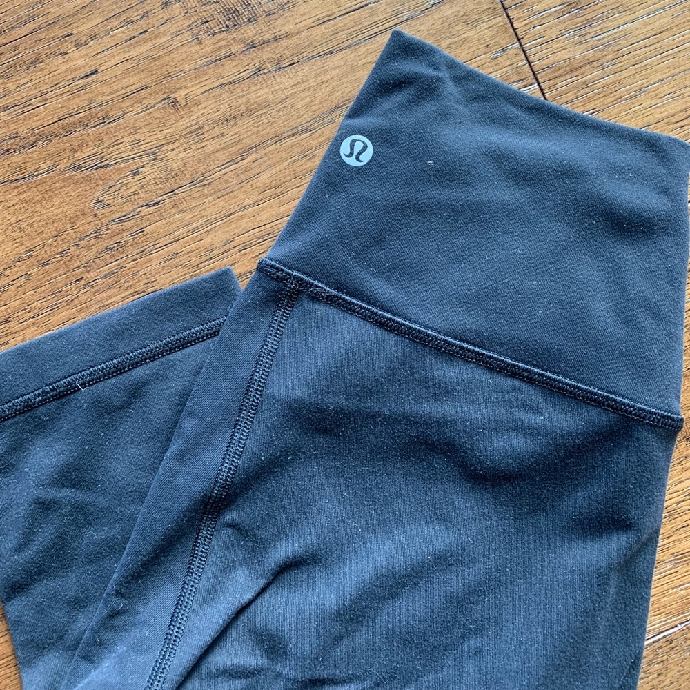 Lululemon yoga pants